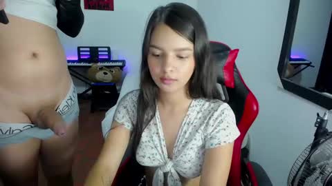  MIA AND PAUL online show from October 31, 2025, 3:24 pm