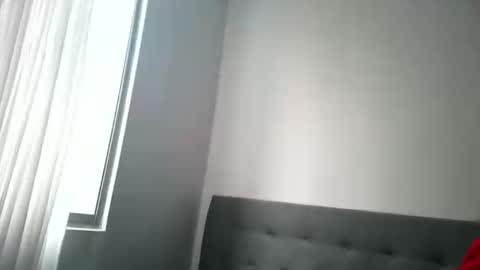 roosmery_ online show from April 24, 2026, 1:24 pm