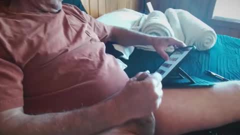 Snapshot of roper1955 chatting on January 14, 2026, 7:52 pm roper1955 online show from January 14, 2026, 7:52 pm