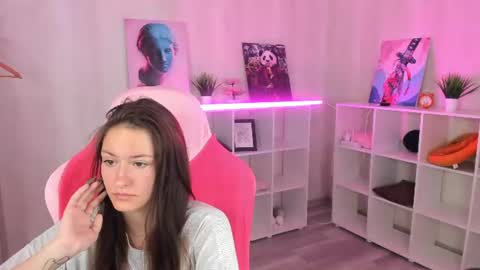 Snapshot of rosa_vaughn chatting on June 27, 2026, 12:15 am Viola online show from June 27, 2026, 12:15 am
