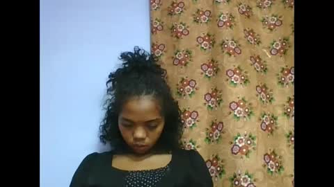 Snapshot of rosah225127 chatting on April 29, 2026, 5:30 pm rosah225127 online show from April 29, 2026, 5:30 pm