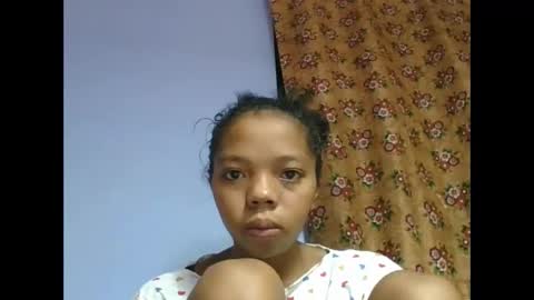 Snapshot of rosah225127 chatting on May 18, 2026, 3:46 am rosah225127 online show from May 18, 2026, 3:46 am