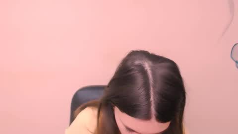 Rose online show from November 27, 2025, 7:43 am