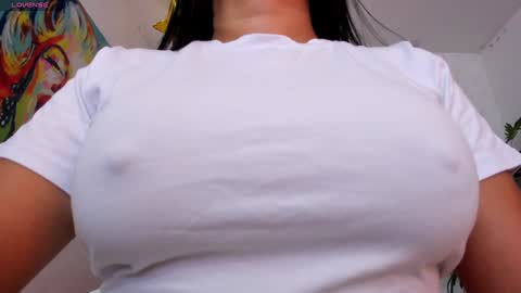 Snapshot of rosalia_04 chatting on December 27, 2024, 7:14 pm ROSALIA insta rosalia 10hoot online show from December 27, 2024, 7:14 pm