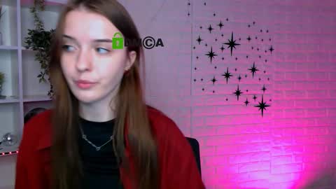 rosalie_liu online show from November 21, 2025, 2:38 pm