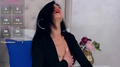 Snapshot of rosalienorman chatting on November 25, 2025, 8:42 pm Rosalie online show from November 25, 2025, 8:42 pm