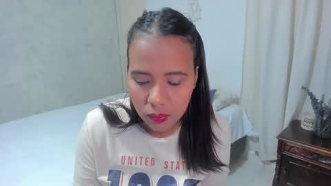 Snapshot of rosaliiaa1 chatting on February 19, 2025, 10:12 am Rosalia online show from February 19, 2025, 10:12 am