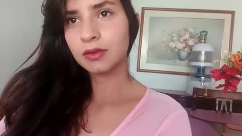 Snapshot of rosasvioletas chatting on October 9, 2025, 6:06 pm rosasvioletas online show from October 9, 2025, 6:06 pm