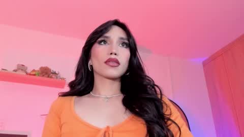 Rose Saenz online show from October 19, 2025, 10:54 pm