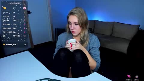 Rose but u can call me princess online show from November 17, 2025, 8:14 pm