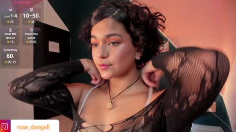 Rose online show from February 1, 2025, 9:08 pm