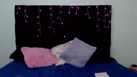 Rose online show from March 12, 2025, 4:41 am