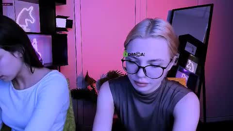 rose online show from November 11, 2025, 5:51 am