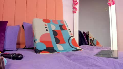 Snapshot of rose_thompson19 chatting on May 8, 2026, 7:30 pm Rosse online show from May 8, 2026, 7:30 pm