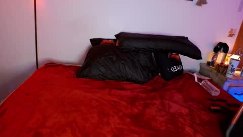 Kinky Inky online show from November 12, 2025, 1:28 am