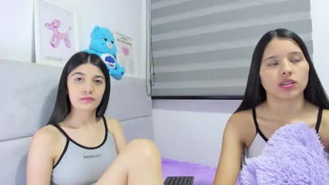 Rose y Miah online show from December 19, 2025, 5:14 am