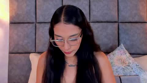 Snapshot of roseaurora chatting on May 28, 2026, 10:34 am roseaurora online show from May 28, 2026, 10:34 am