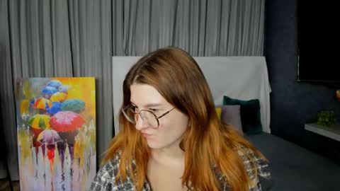 Snapshot of roseblanche2k chatting on February 19, 2025, 11:04 pm Florin online show from February 19, 2025, 11:04 pm