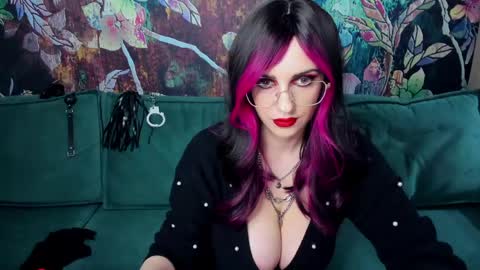 Rosebloom online show from April 18, 2026, 3:05 pm