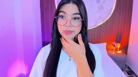 Snapshot of rosecassie chatting on May 25, 2026, 2:34 pm Rose online show from May 25, 2026, 2:34 pm