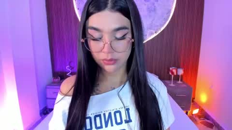 Snapshot of rosecassie chatting on May 28, 2026, 2:03 pm Rose online show from May 28, 2026, 2:03 pm