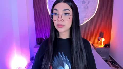 Snapshot of rosecassie chatting on June 1, 2026, 1:02 pm Rose online show from June 1, 2026, 1:02 pm