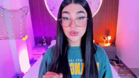Snapshot of rosecassie chatting on June 8, 2026, 12:49 pm Rose online show from June 8, 2026, 12:49 pm