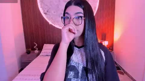 Snapshot of rosecassie chatting on June 19, 2026, 1:48 pm Rose online show from June 19, 2026, 1:48 pm