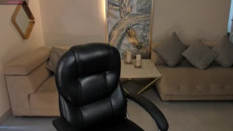 Rose  online show from September 28, 2025, 4:45 pm