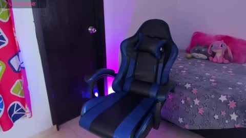 Rose online show from November 4, 2025, 7:02 pm