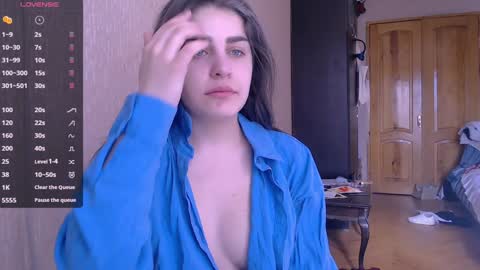 Snapshot of roselina_ chatting on December 31, 2024, 8:37 am Rose online show from December 31, 2024, 8:37 am