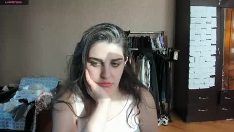 Snapshot of roselina_ chatting on May 29, 2026, 2:15 pm Rose online show from May 29, 2026, 2:15 pm