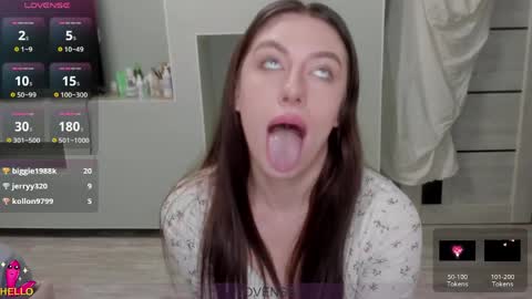 Julia online show from May 16, 2026, 7:45 pm