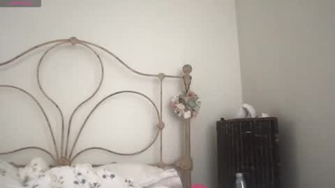 Snapshot of rosepuzzy69 chatting on November 15, 2025, 9:32 pm RosePuzzy69 online show from November 15, 2025, 9:32 pm