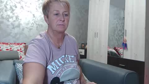 Lovepinklilly online show from January 27, 2025, 6:31 pm