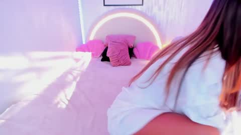 Nataly online show from April 12, 2026, 5:01 am