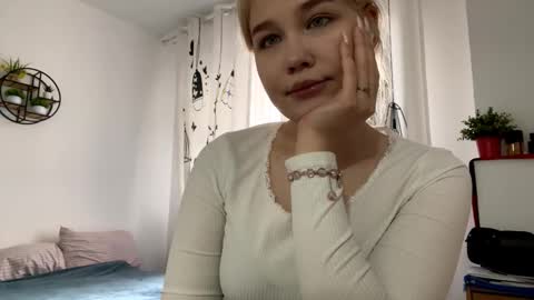 Freya online show from March 17, 2026, 11:13 am