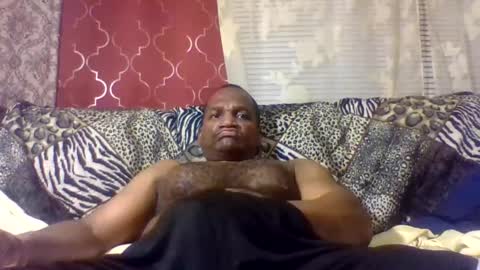 Snapshot of roshun69 chatting on December 20, 2025, 8:32 am Roshun Haynes online show from December 20, 2025, 8:32 am