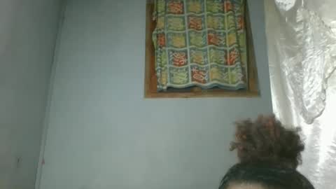 Snapshot of rosia22 chatting on October 7, 2025, 5:54 pm rosia22 online show from October 7, 2025, 5:54 pm