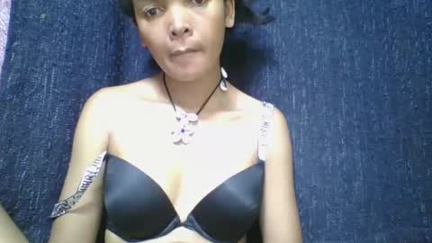 rosia685234 online show from March 3, 2025, 5:39 pm