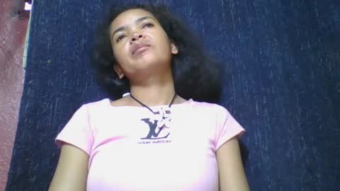 rosia685234 online show from March 4, 2025, 4:06 am