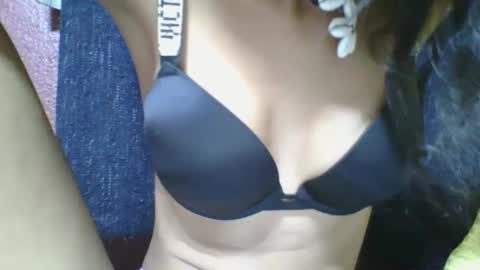 rosia685234 online show from March 5, 2025, 3:08 am