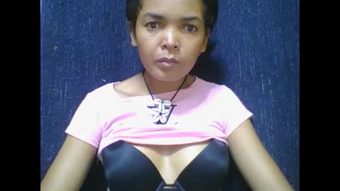 rosia685234 online show from March 11, 2025, 6:08 pm