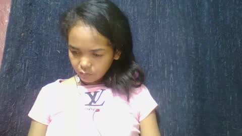 rosia685234 online show from March 12, 2025, 12:15 pm