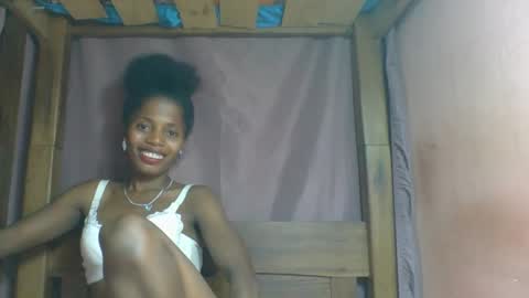 Snapshot of rosiahot1 chatting on February 20, 2025, 11:21 pm rosia online show from February 20, 2025, 11:21 pm