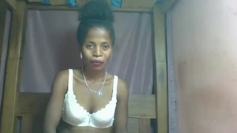 Snapshot of rosiahot1 chatting on February 23, 2025, 11:00 am rosia online show from February 23, 2025, 11:00 am