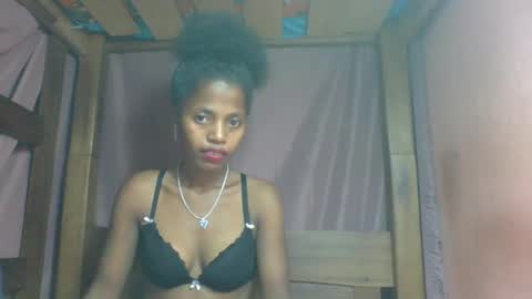 Snapshot of rosiahot1 chatting on February 24, 2025, 5:33 am rosia online show from February 24, 2025, 5:33 am