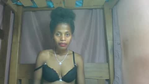 Snapshot of rosiahot1 chatting on February 25, 2025, 9:57 pm rosia online show from February 25, 2025, 9:57 pm