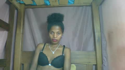 Snapshot of rosiahot1 chatting on February 28, 2025, 9:04 am rosia online show from February 28, 2025, 9:04 am