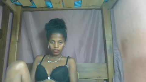 Snapshot of rosiahot1 chatting on February 28, 2025, 1:03 pm rosia online show from February 28, 2025, 1:03 pm